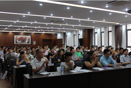 “首屆智城產(chǎn)品銷售工程師和維修工程師培訓(xùn)班”圖集